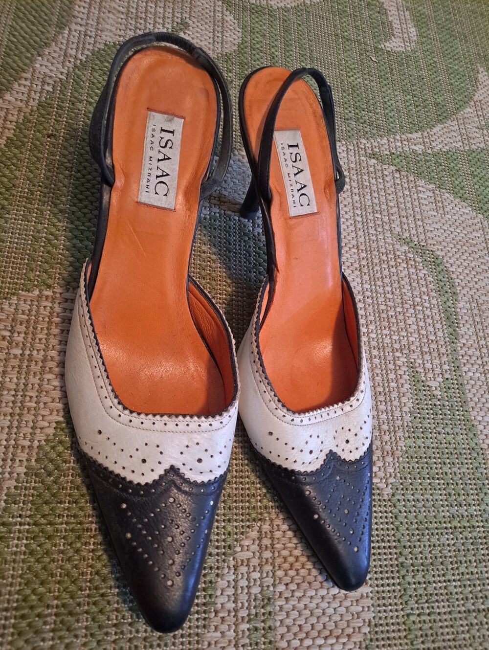 Issac Mizrahi Vintage Two-Tone Black and White Pointed Slingback Heels